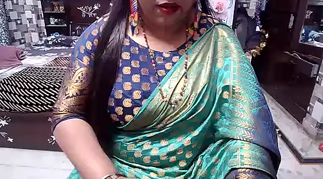 kiranpreet85 online show from January 2025 04:05:01 PM