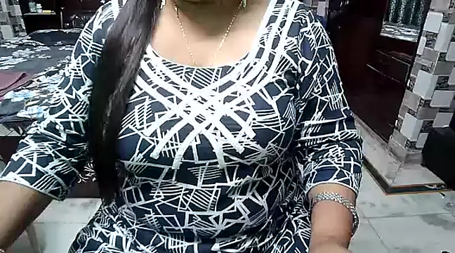 kiranpreet85 online show from January 2025 05:28:02 PM