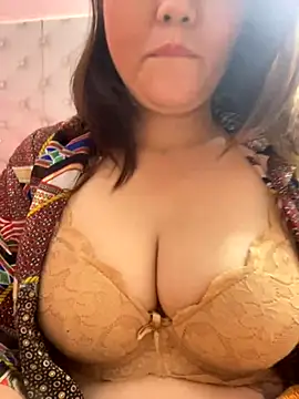 Snapshot of Ory22 chatting on December 2025 05:00:01 PM Ory22 online show from December 2025 05:00:01 PM