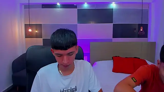 Juan Nd Steven online show from February 2025 04:18:02 AM