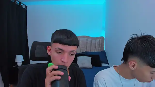 Juan Nd Steven online show from October 2025 04:31:02 AM