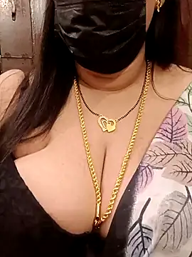 Snapshot of ashikaa_r chatting on January 2025 04:18:02 PM ashikaa r online show from January 2025 04:18:02 PM