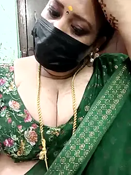 Snapshot of ashikaa_r chatting on March 2025 01:17:01 PM ashikaa r online show from March 2025 01:17:01 PM