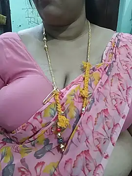 Snapshot of ashikaa_r chatting on July 2026 06:33:01 PM ashikaa r online show from July 2026 06:33:01 PM