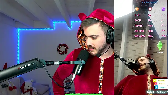 Snapshot of Mikev chatting on December 2024 07:17:01 PM Mikev online show from December 2024 07:17:01 PM