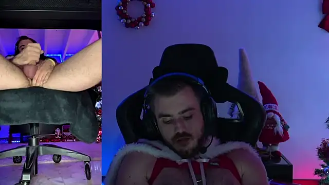 Snapshot of Mikev chatting on December 2024 10:09:02 PM Mikev online show from December 2024 10:09:02 PM