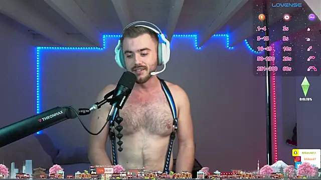 Snapshot of Mikev chatting on January 2025 07:08:01 PM Mikev online show from January 2025 07:08:01 PM