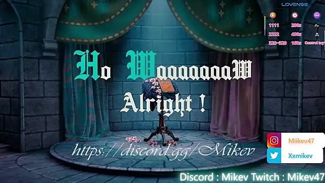 Snapshot of Mikev chatting on November 2025 07:02:01 PM Mikev online show from November 2025 07:02:01 PM