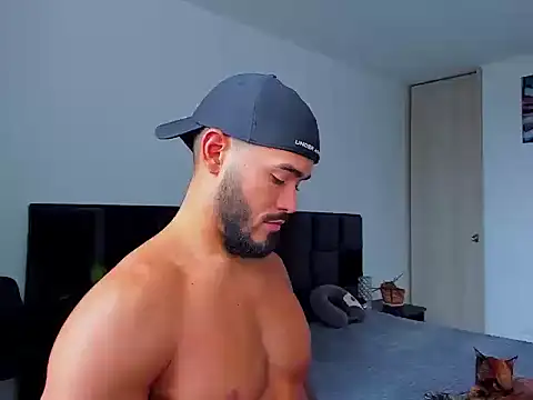 Alexander Martines online show from March 2026 07:35:01 PM