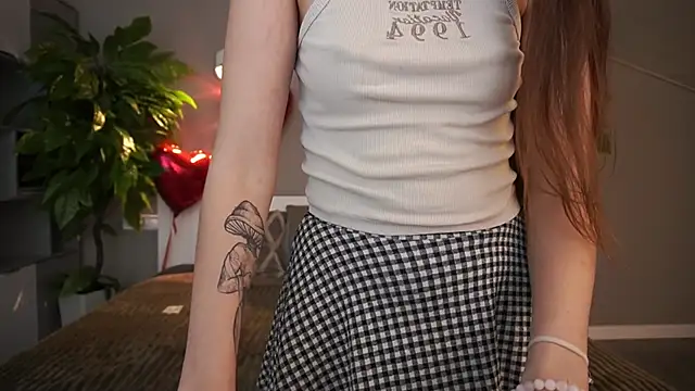 PamelaXX  online show from February 2025 04:01:01 AM