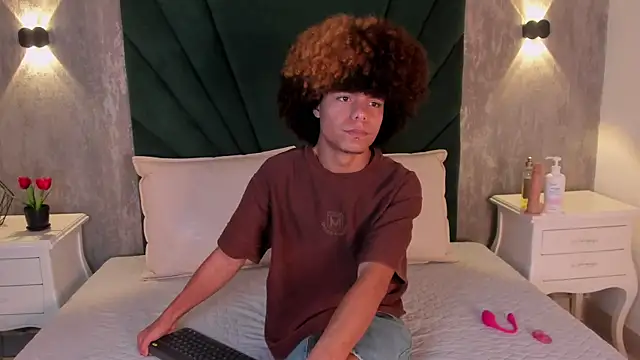 Alexiis Etereo online show from February 2026 07:21:02 PM