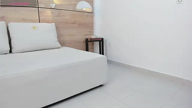 martina touss online show from March 2025 01:56:02 AM