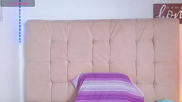 mildre303av online show from March 2025 11:21:02 PM