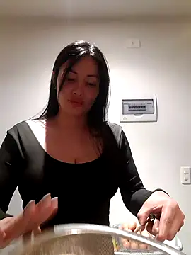 Snapshot of _monicab chatting on October 2025 02:46:02 AM monicab online show from October 2025 02:46:02 AM