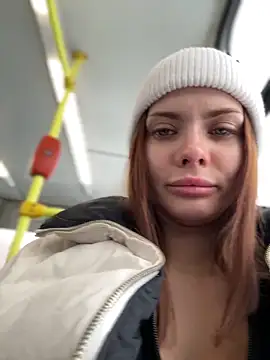 Snapshot of Accole chatting on February 2025 08:07:02 AM Accole online show from February 2025 08:07:02 AM