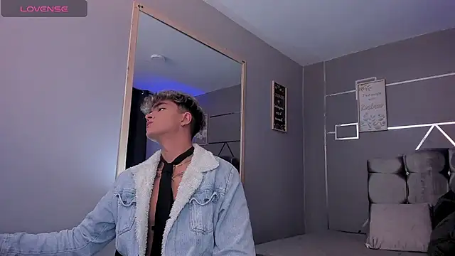 ANDRIUS 24 online show from January 2025 12:58:02 PM