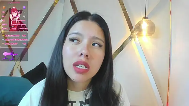 Snapshot of MarielQueenx chatting on January 2025 10:16:02 AM MarielQueenx online show from January 2025 10:16:02 AM