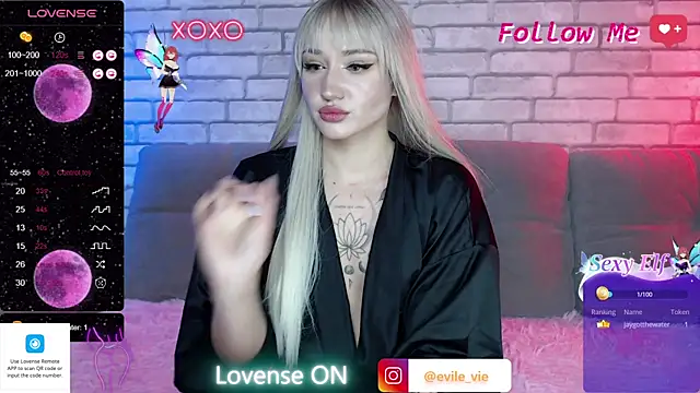 Snapshot of Eva_Evile chatting on December 2024 01:07:02 PM Eva Evile online show from December 2024 01:07:02 PM