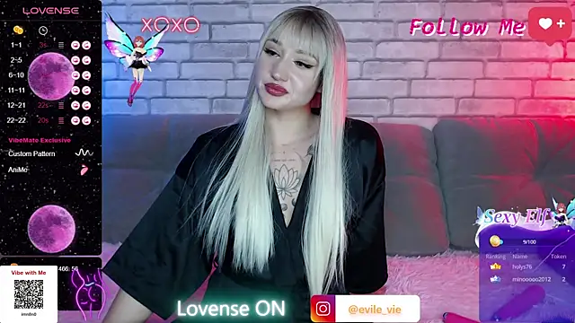 Snapshot of Eva_Evile chatting on December 2024 04:13:02 PM Eva Evile online show from December 2024 04:13:02 PM