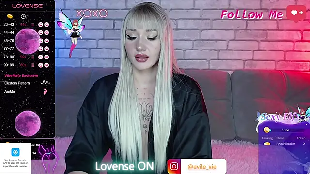 Snapshot of Eva_Evile chatting on December 2024 03:37:01 PM Eva Evile online show from December 2024 03:37:01 PM