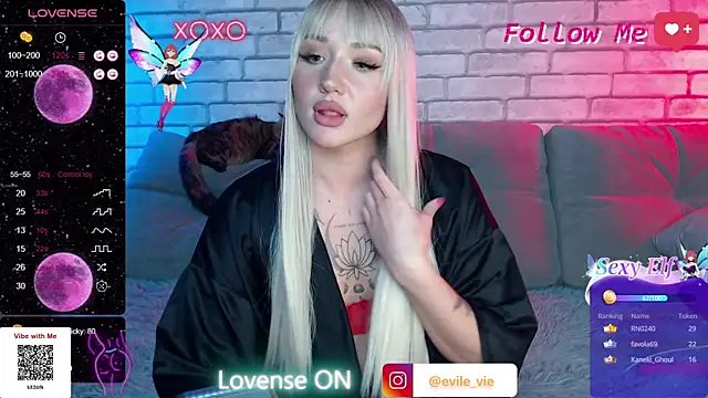 Snapshot of Eva_Evile chatting on March 2025 01:47:01 PM Eva Evile online show from March 2025 01:47:01 PM