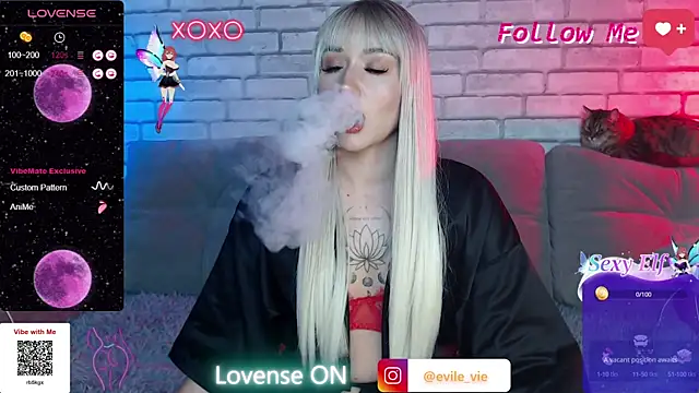 Snapshot of Eva_Evile chatting on March 2025 01:40:01 PM Eva Evile online show from March 2025 01:40:01 PM