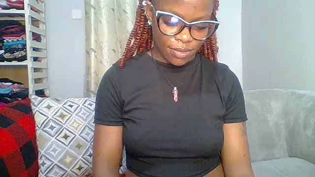 Snapshot of Petite_254 chatting on May 2026 11:48:02 AM Petite 254 online show from May 2026 11:48:02 AM
