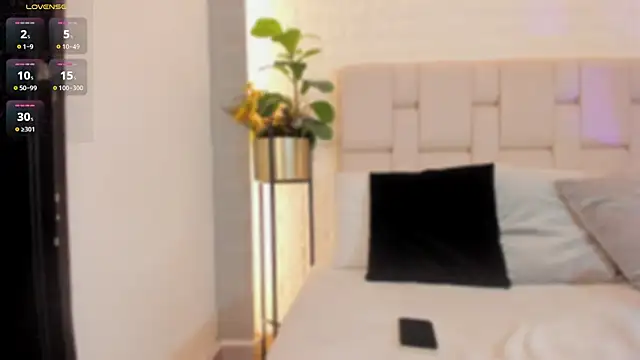 Snapshot of Natasha_Smith09 chatting on February 2025 03:15:02 AM Natasha Smith09 online show from February 2025 03:15:02 AM