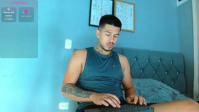 Snapshot of mateoreal1 chatting on March 2026 12:00:01 PM mateoreal1 online show from March 2026 12:00:01 PM