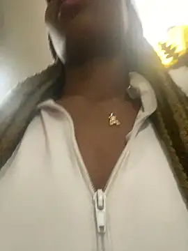 Snapshot of adaraSmiith chatting on January 2025 11:21:02 AM adaraSmiith online show from January 2025 11:21:02 AM