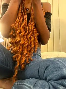 Snapshot of adaraSmiith chatting on September 2025 12:31:02 PM adaraSmiith online show from September 2025 12:31:02 PM