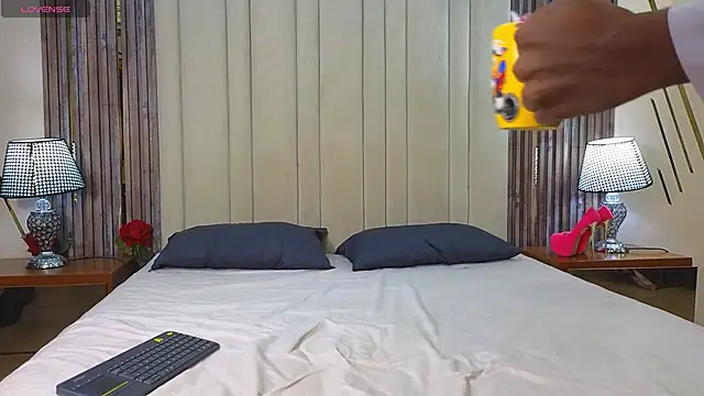 Snapshot of adaraSmiith chatting on December 2025 12:31:02 PM adaraSmiith online show from December 2025 12:31:02 PM