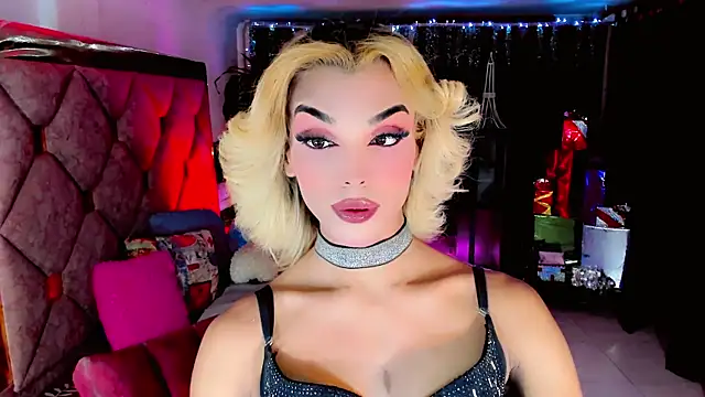 Snapshot of the-horus-girl chatting on December 2025 01:01:02 AM the-horus-girl online show from December 2025 01:01:02 AM