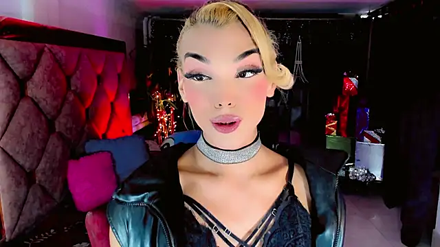 Snapshot of the-horus-girl chatting on December 2025 10:06:02 PM the-horus-girl online show from December 2025 10:06:02 PM