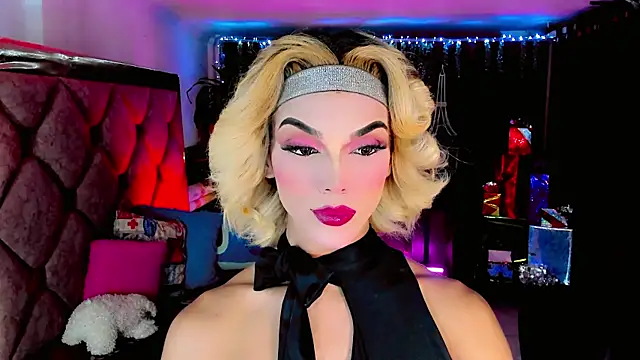 Snapshot of the-horus-girl chatting on December 2025 11:12:01 PM the-horus-girl online show from December 2025 11:12:01 PM