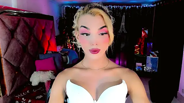 Snapshot of the-horus-girl chatting on December 2025 11:57:02 PM the-horus-girl online show from December 2025 11:57:02 PM