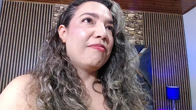 marie hss online show from December 2025 05:00:01 PM