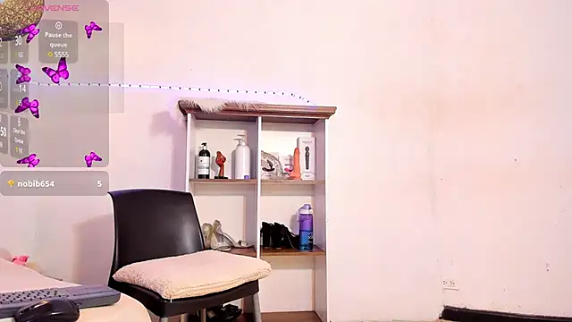 Snapshot of rose_scottt chatting on February 2025 02:44:02 PM rose scottt online show from February 2025 02:44:02 PM