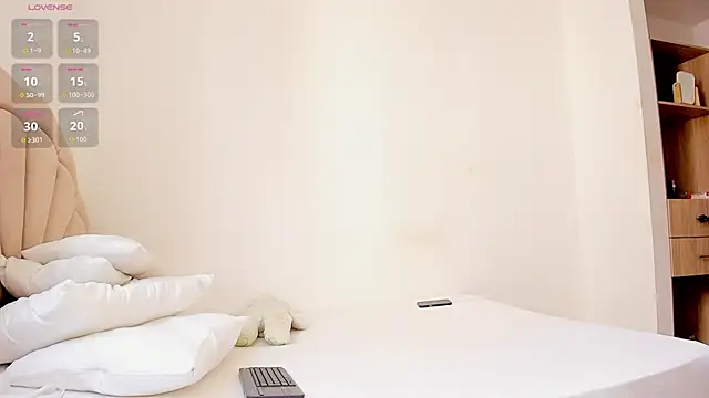 Snapshot of rose_scottt chatting on September 2025 03:01:01 PM rose scottt online show from September 2025 03:01:01 PM