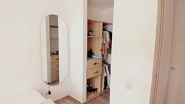 Snapshot of rose_scottt chatting on November 2025 05:13:02 PM rose scottt online show from November 2025 05:13:02 PM