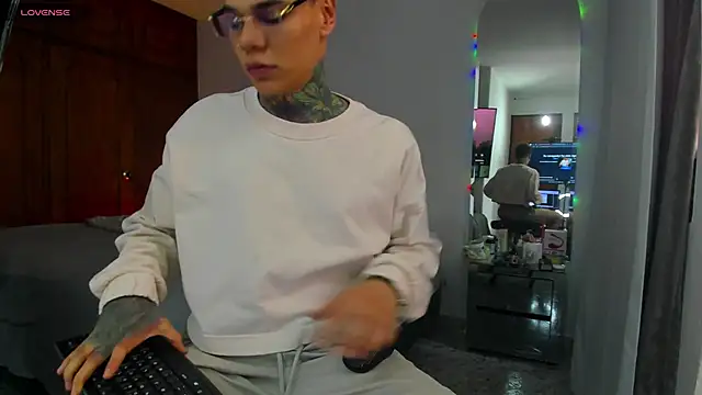 Snapshot of Jordyrodriiguez chatting on February 2025 06:30:01 PM Jordyrodriiguez online show from February 2025 06:30:01 PM