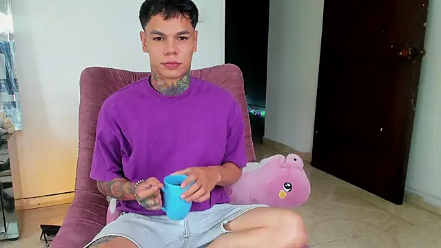 Snapshot of Jordyrodriiguez chatting on October 2025 01:11:01 PM Jordyrodriiguez online show from October 2025 01:11:01 PM