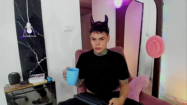 Snapshot of Jordyrodriiguez chatting on October 2025 10:22:02 PM Jordyrodriiguez online show from October 2025 10:22:02 PM