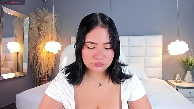 HannaKarson online show from February 2026 11:38:02 AM