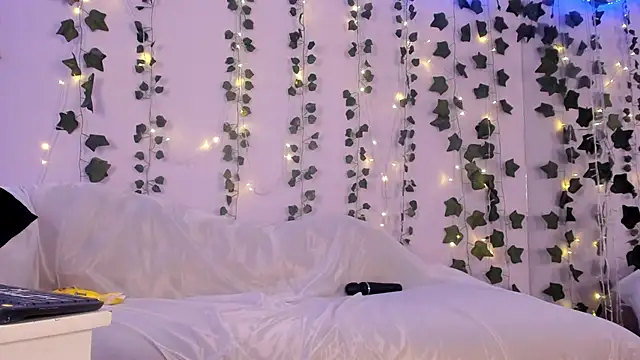 Snapshot of Natasha_Nasty2 chatting on December 2024 02:21:02 AM Natasha Nasty2 online show from December 2024 02:21:02 AM