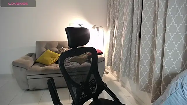 Liissa cute  online show from February 2025 12:14:01 AM