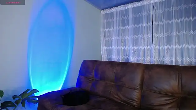 peyton golden1 online show from February 2025 05:10:01 AM