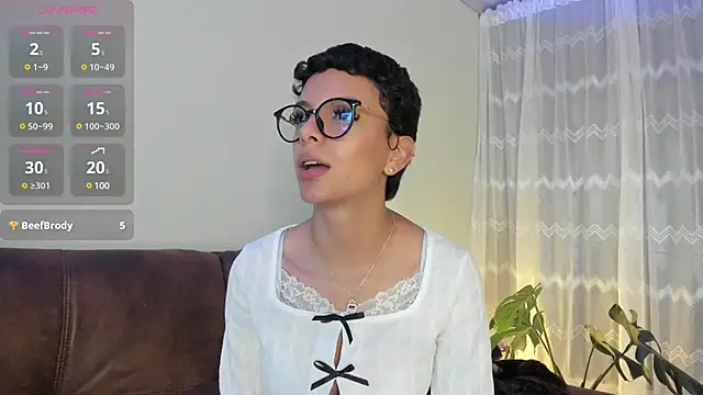 peyton golden1 online show from February 2025 07:15:01 AM