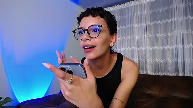 peyton golden1 online show from March 2025 01:05:01 AM