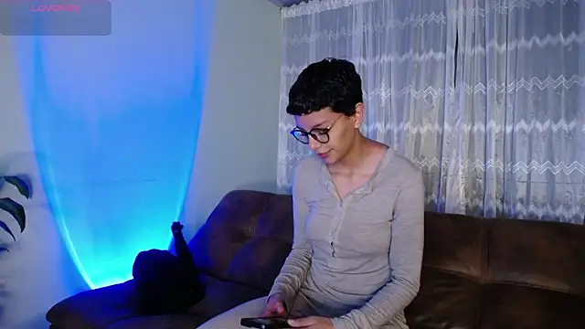 peyton golden1 online show from March 2025 01:21:02 AM